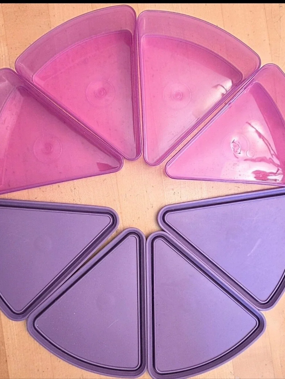 Tupperware 4 Containers Lids Purple Plum Pie Slice Keepers w/Lids 269-19